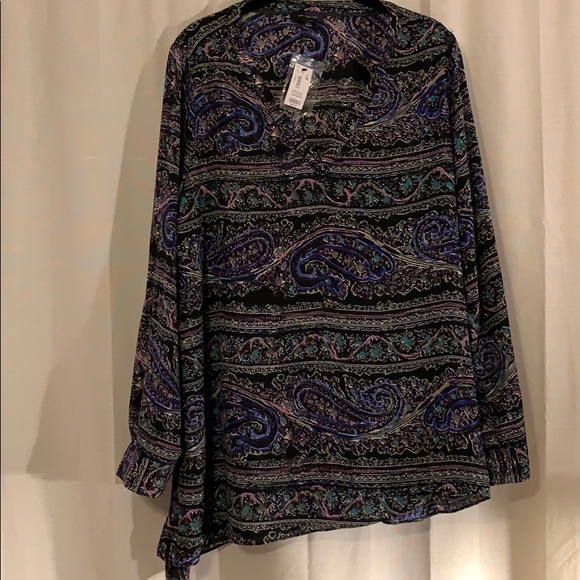 NWT Express Long sleeve tunic. Black w/multi color design XL. - Picture 2 of 11